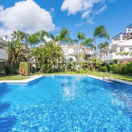 4 Bed House With Pool Walk To Puerto Banus Fast Internet Βίλα Μαρμπέλλα Εξωτερικό φωτογραφία